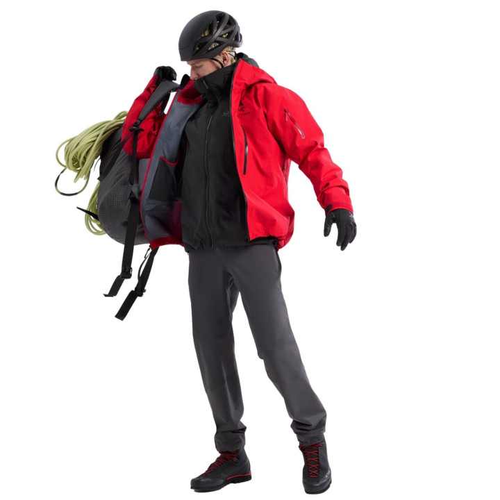 arc'teryx-proton-hoody-black