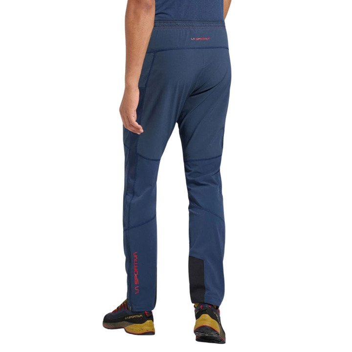 Spodnie La Sportiva Aequilibrium Speed Pants Men mountain red/night sky
