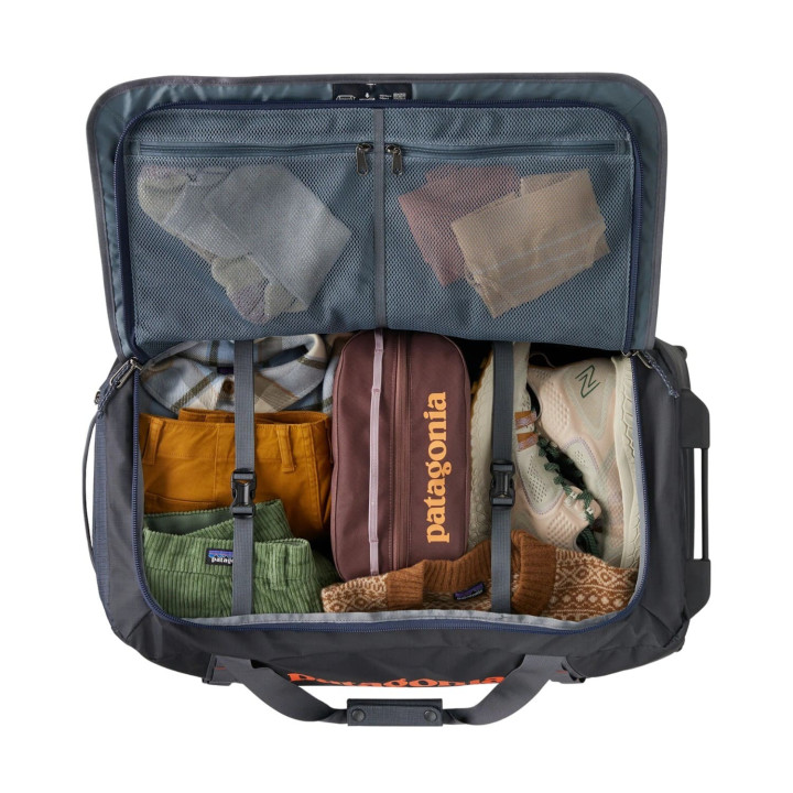 Torba/plecak PATAGONIA Black Hole® Wheeled Duffel 70L black