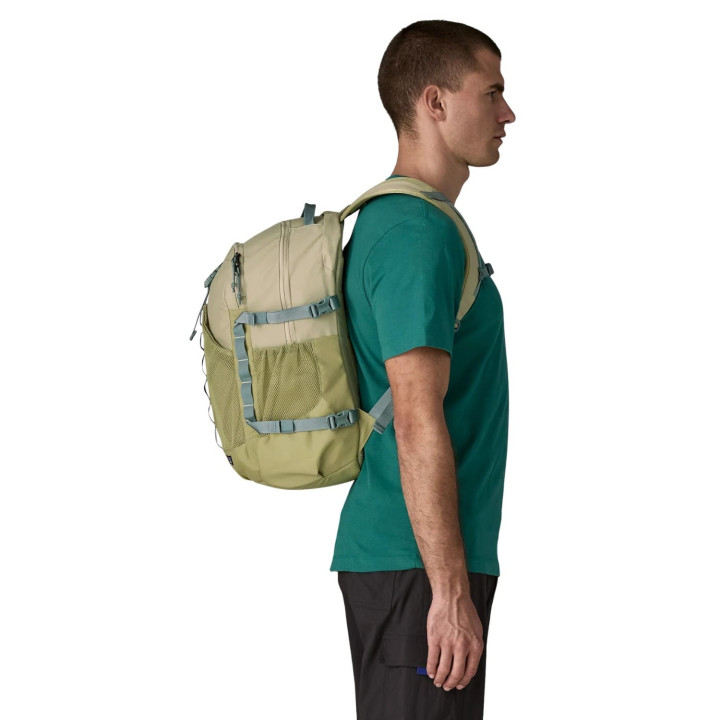 Plecak PATAGONIA Refugio Daypack 30L weathered stone