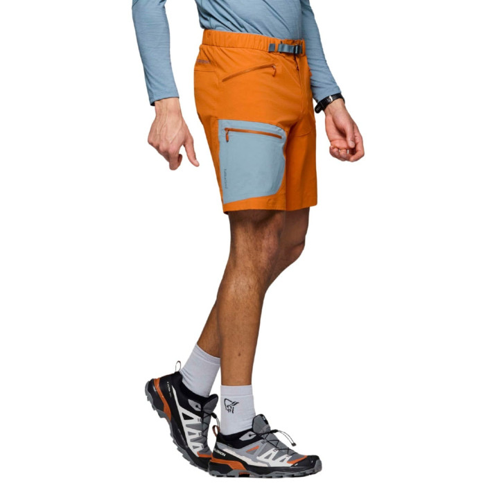 Spodenki NORRONA Falketind Flex1 Light Shorts Men gold flame